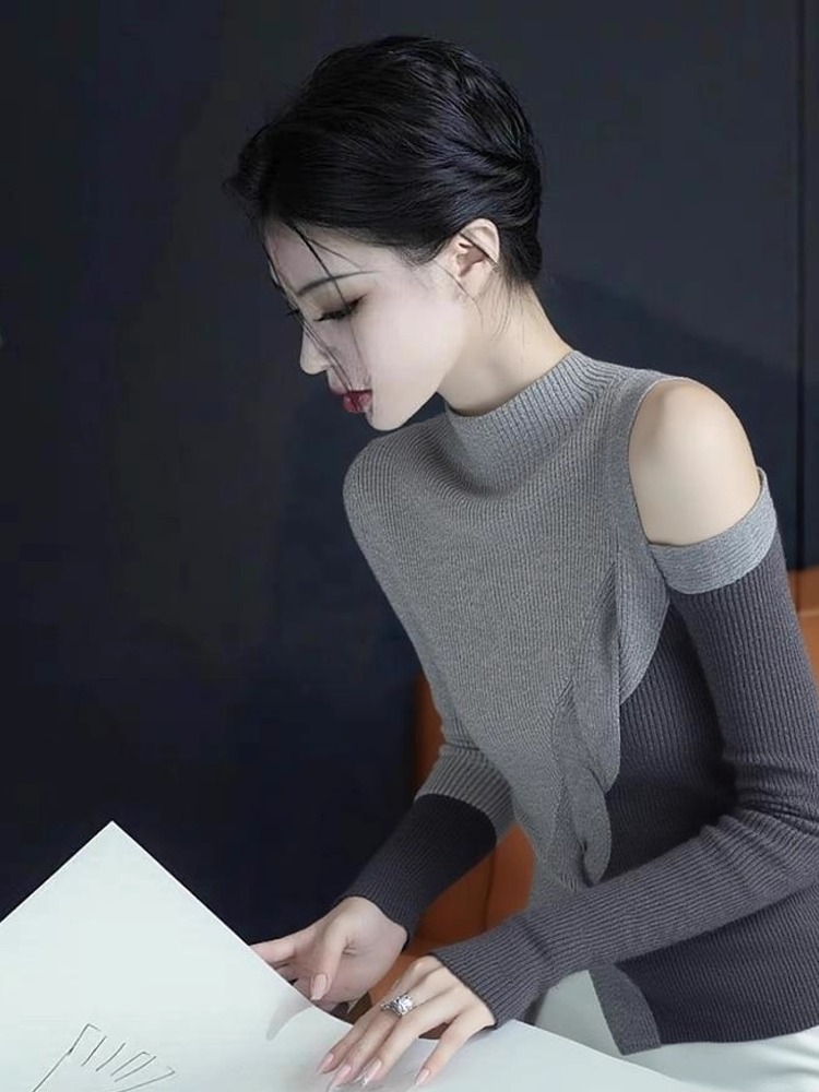 Khaki Half Turtleneck Asymmetric Off-Shoulder Long Sleeve T-Shirt for Women Early Autumn Light Mature Niche Fall Winter - Style 6f6e7d